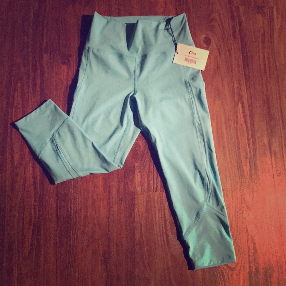 Zyia Turquoise Mesh High Rise Capri